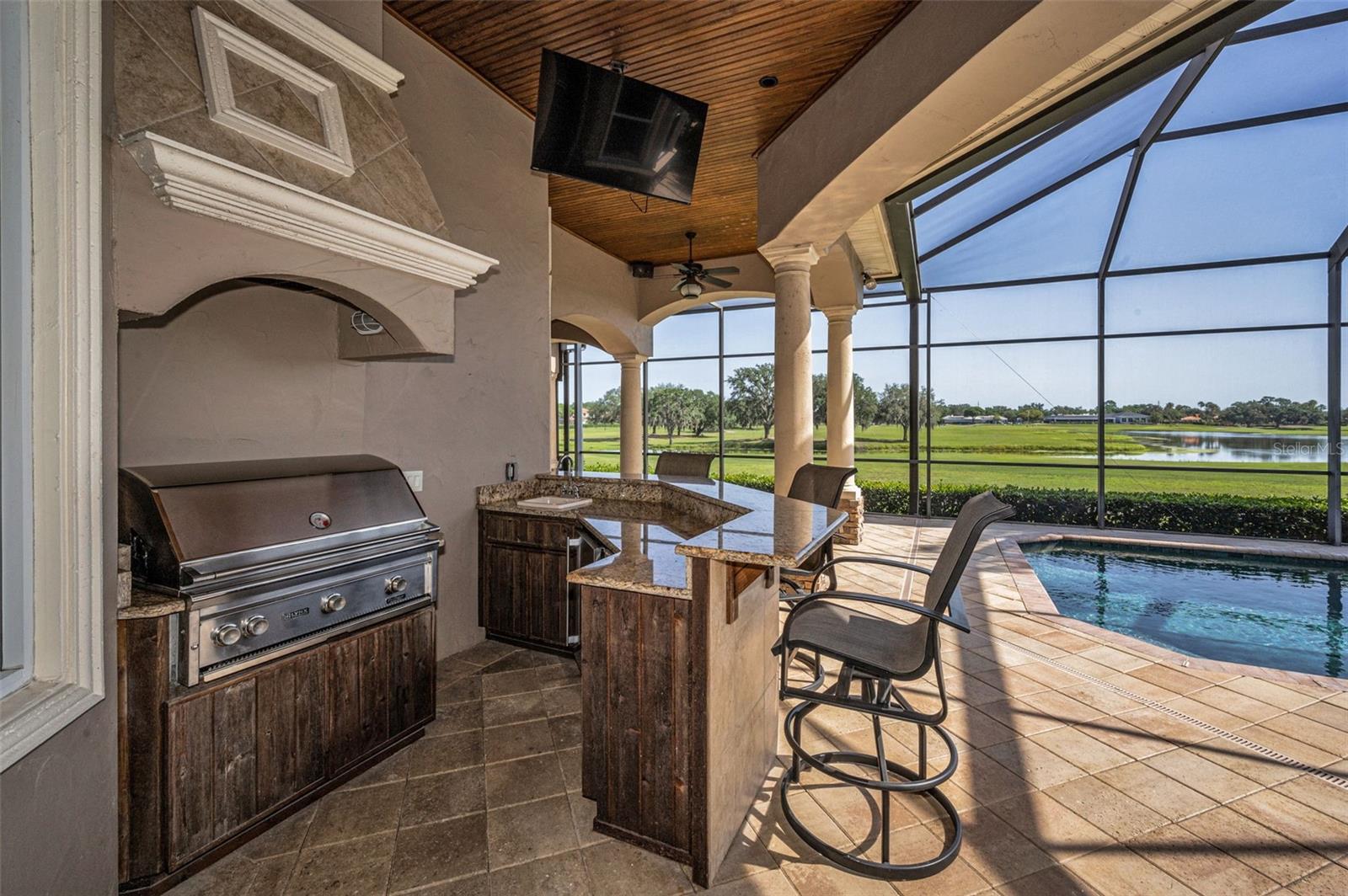 Listing photo id 54 for 9933 Milano Drive