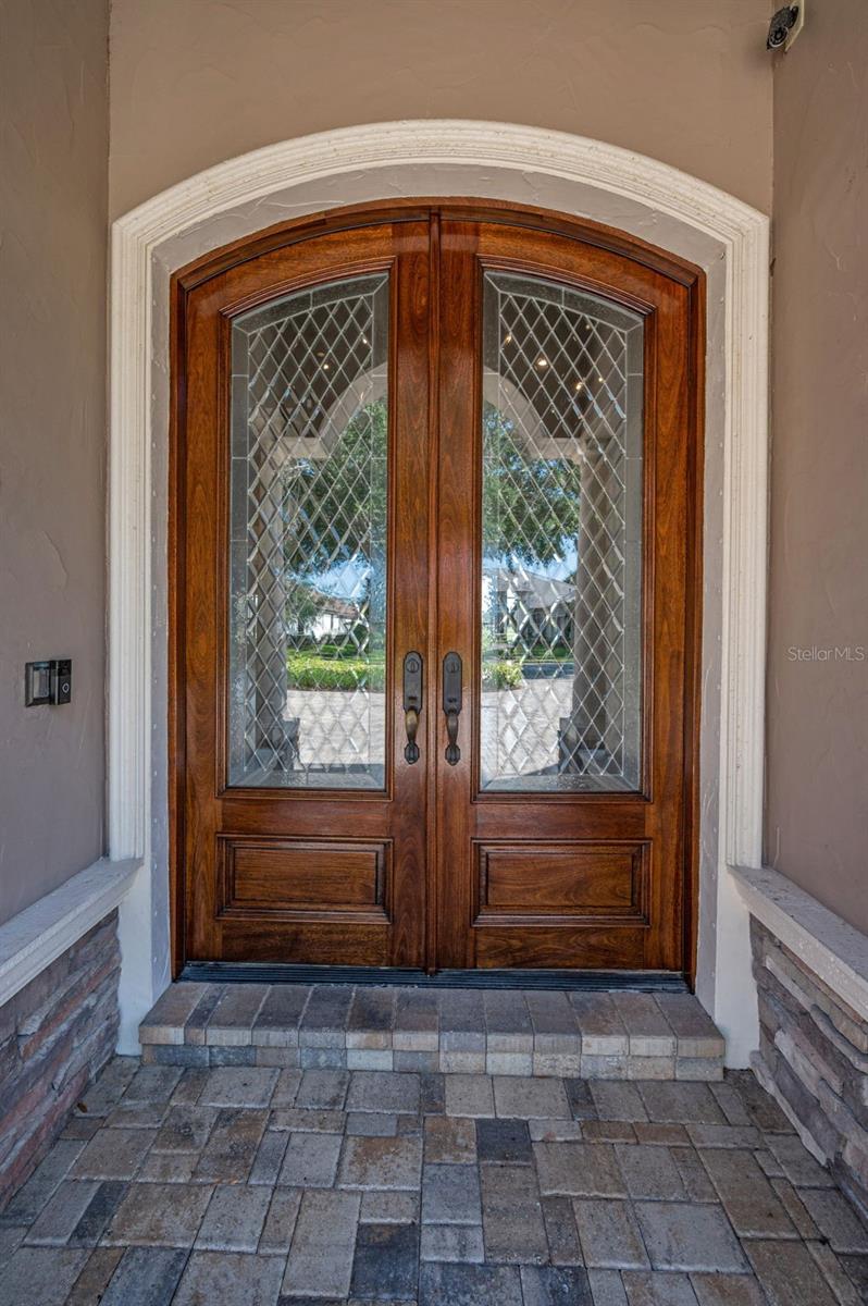 Listing photo id 81 for 9933 Milano Drive