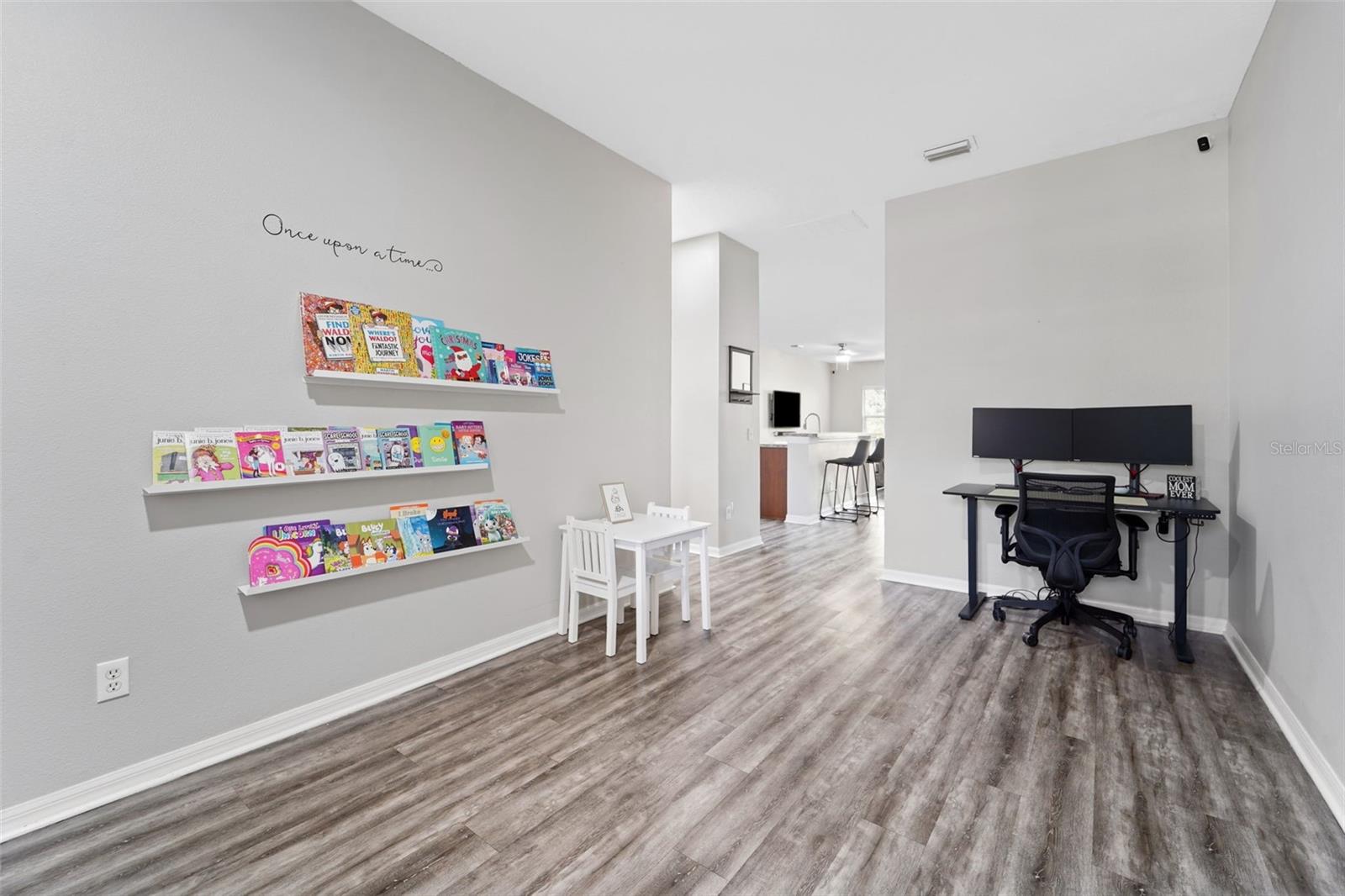 Image 13 of 27 For 17539 Hugh Lane