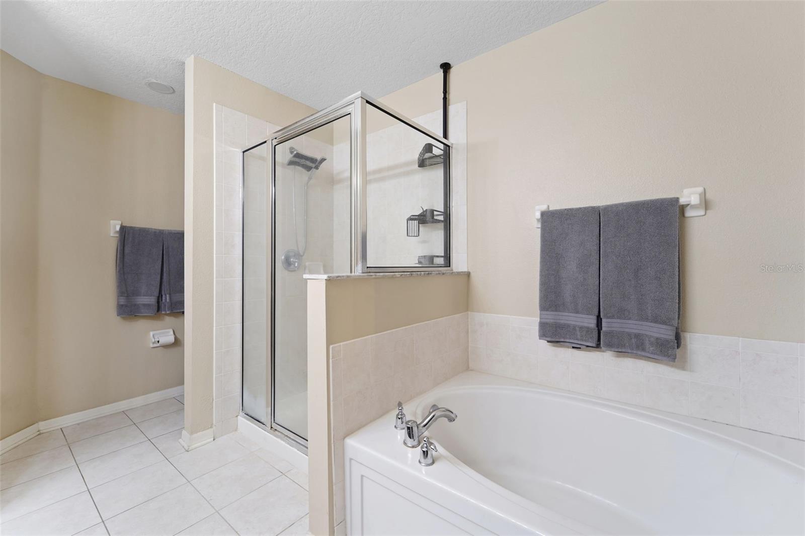 Image 17 of 27 For 17539 Hugh Lane