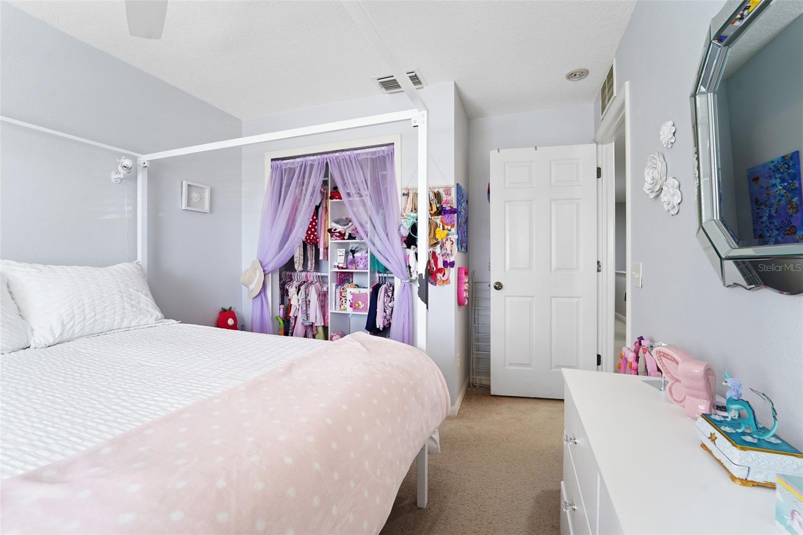 Image 19 of 27 For 17539 Hugh Lane