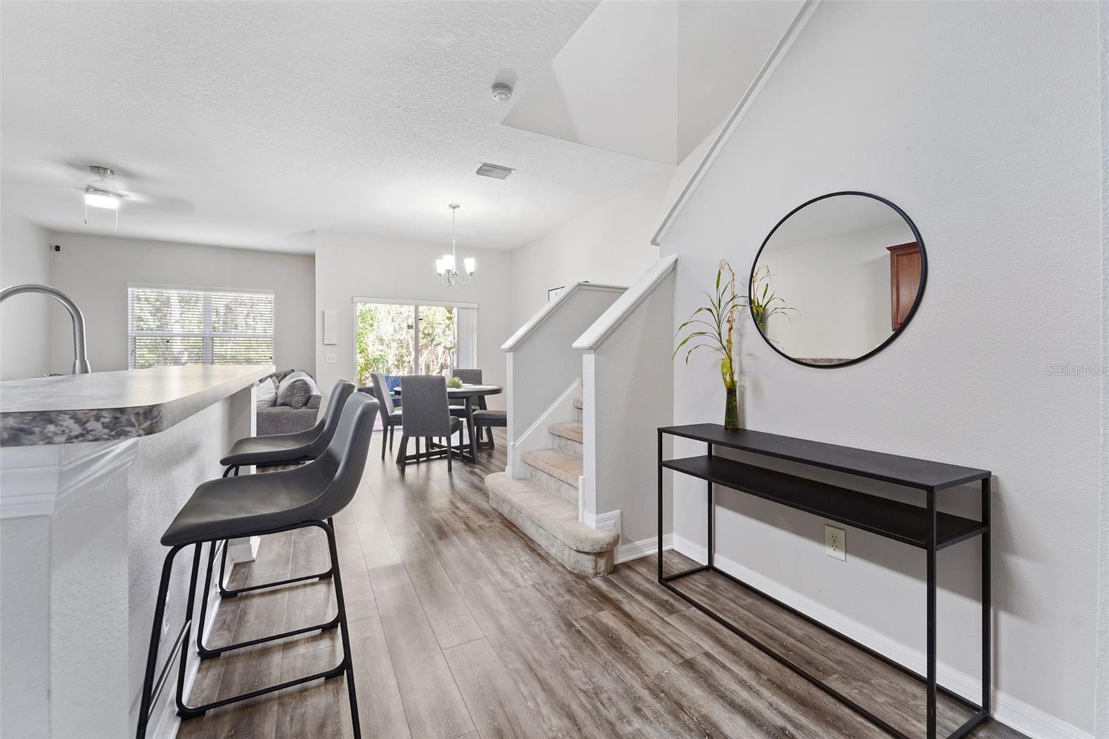 Image 7 of 27 For 17539 Hugh Lane