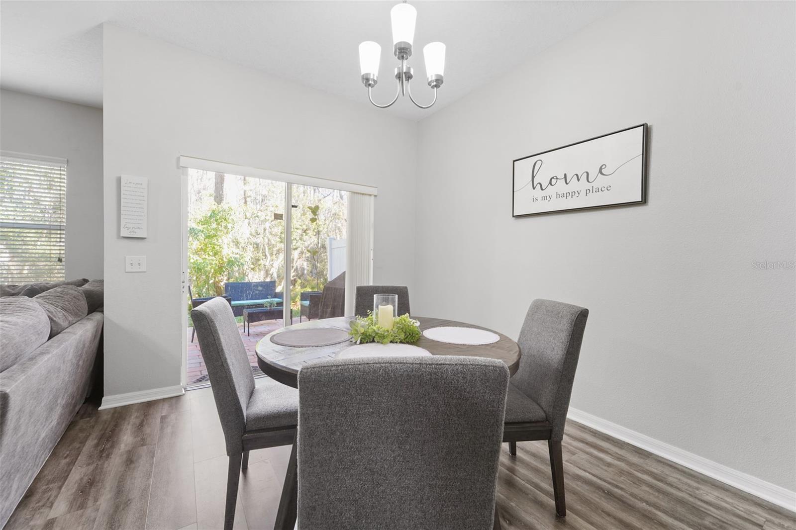 Image 8 of 27 For 17539 Hugh Lane