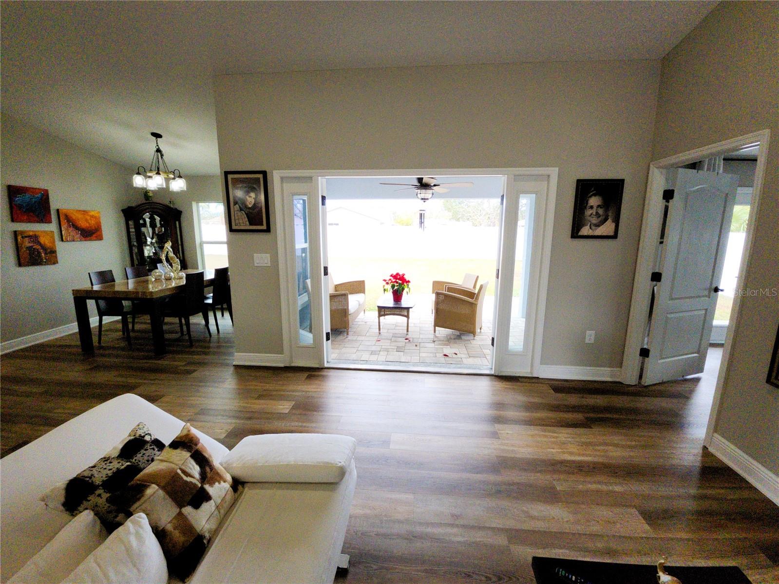 Listing photo id 20 for 9089 Dupont Avenue