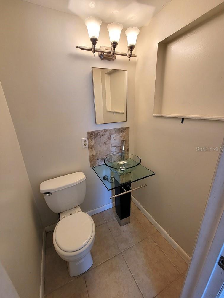 Image 14 of 23 For 4542 Grand Central Avenue