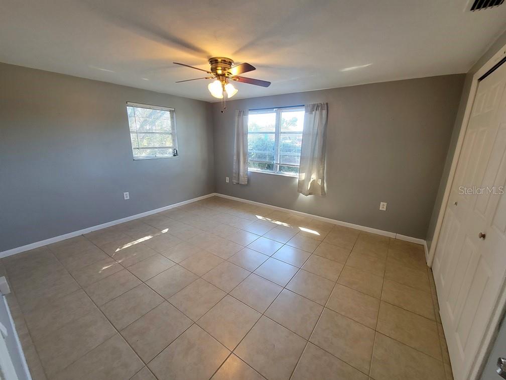 Image 15 of 23 For 4542 Grand Central Avenue