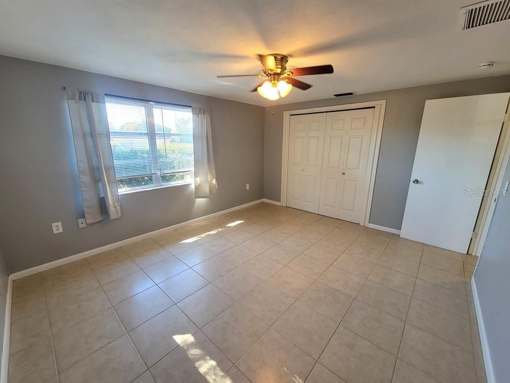 Image 16 of 23 For 4542 Grand Central Avenue