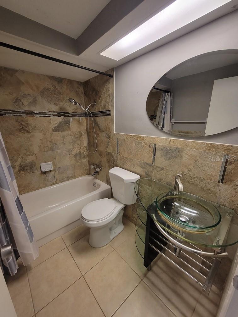 Image 17 of 23 For 4542 Grand Central Avenue