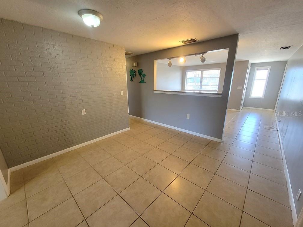 Image 7 of 23 For 4542 Grand Central Avenue