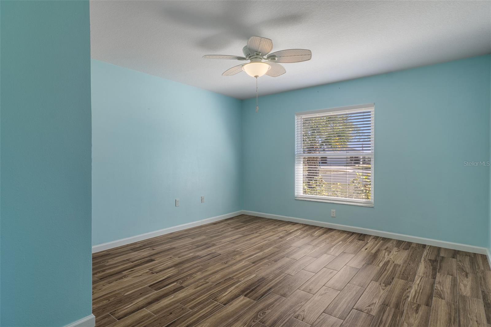 Image 33 of 74 For 6282 Darien Way