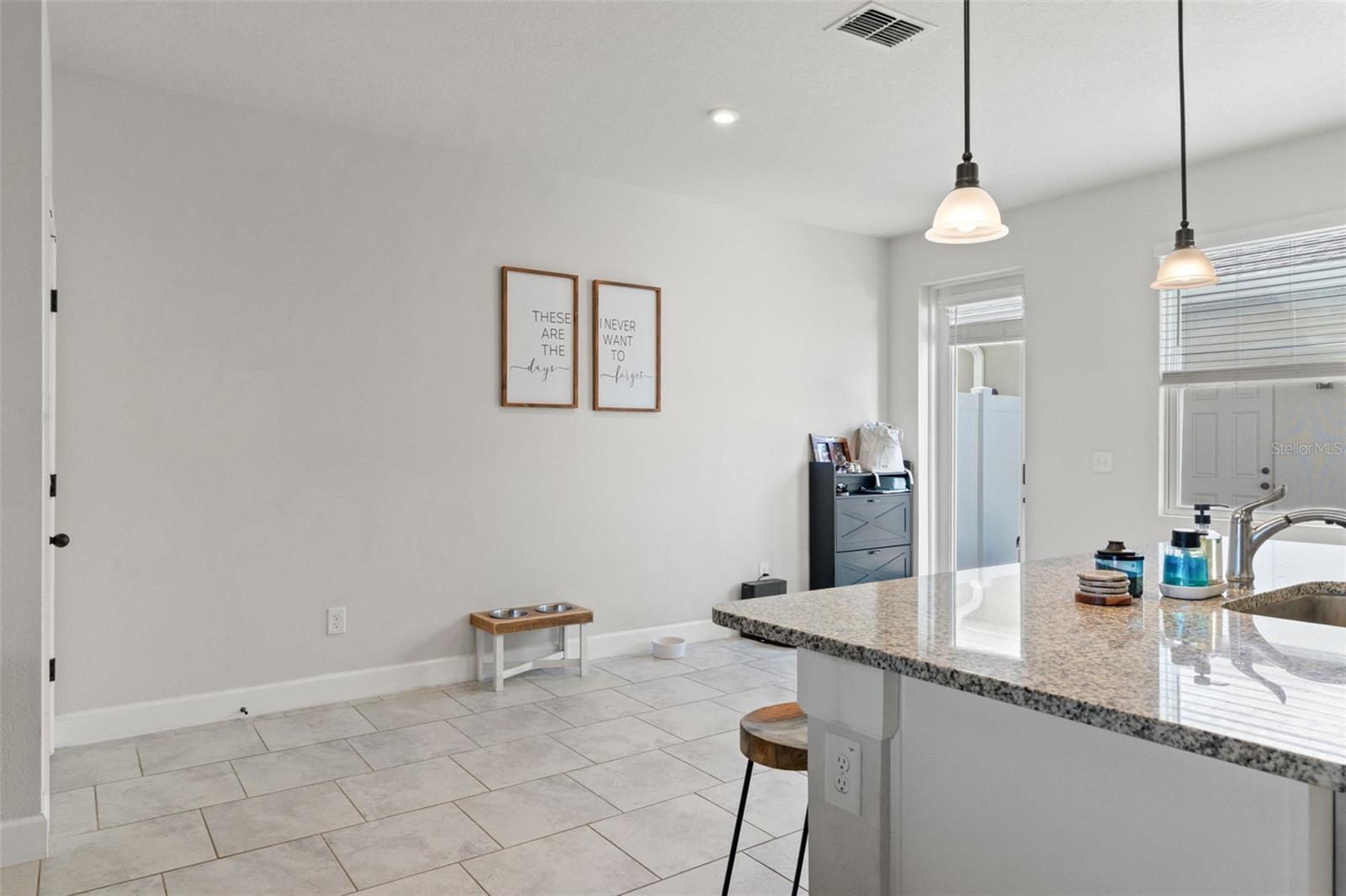 Image 20 of 51 For 15090 Caravan Avenue