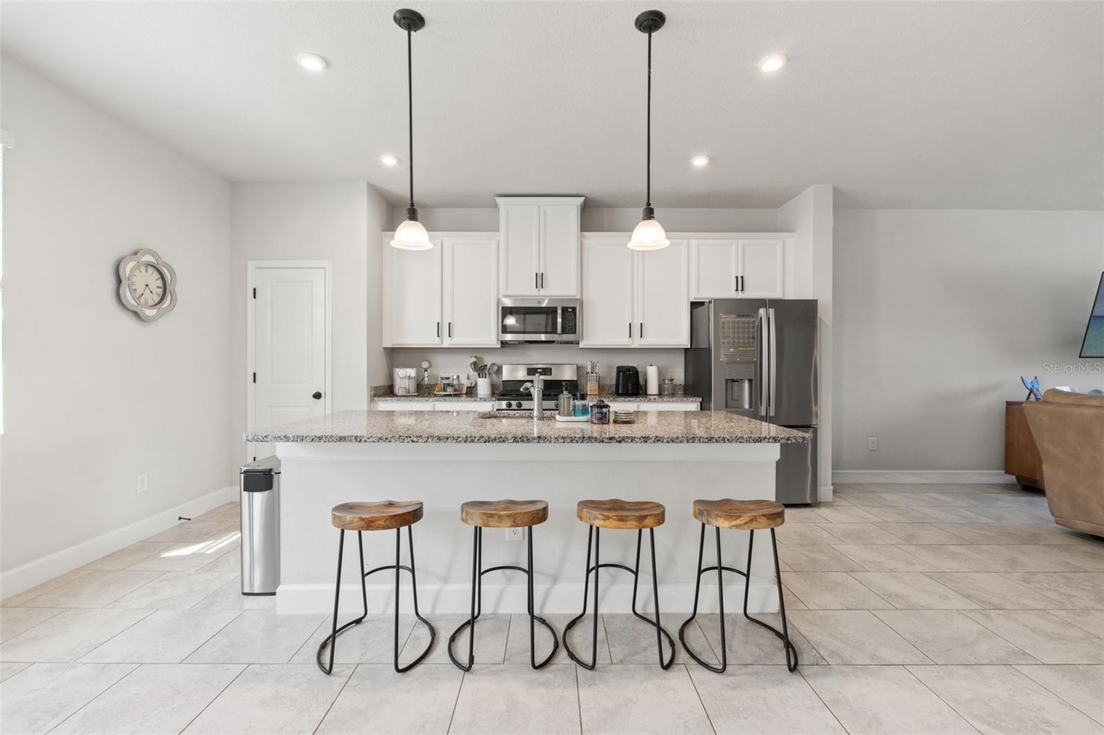 Image 22 of 51 For 15090 Caravan Avenue