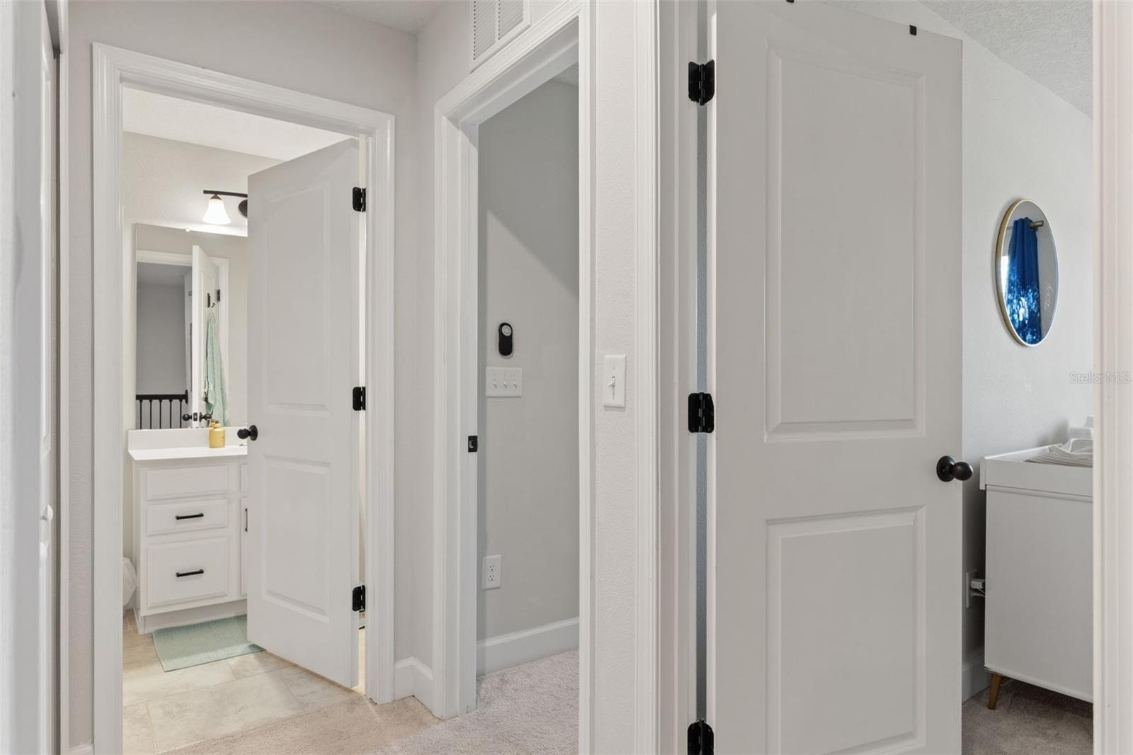 Image 32 of 51 For 15090 Caravan Avenue