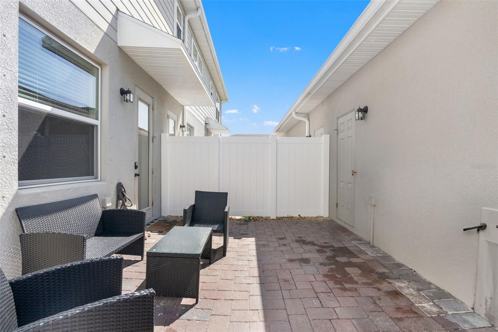 Image 34 of 51 For 15090 Caravan Avenue