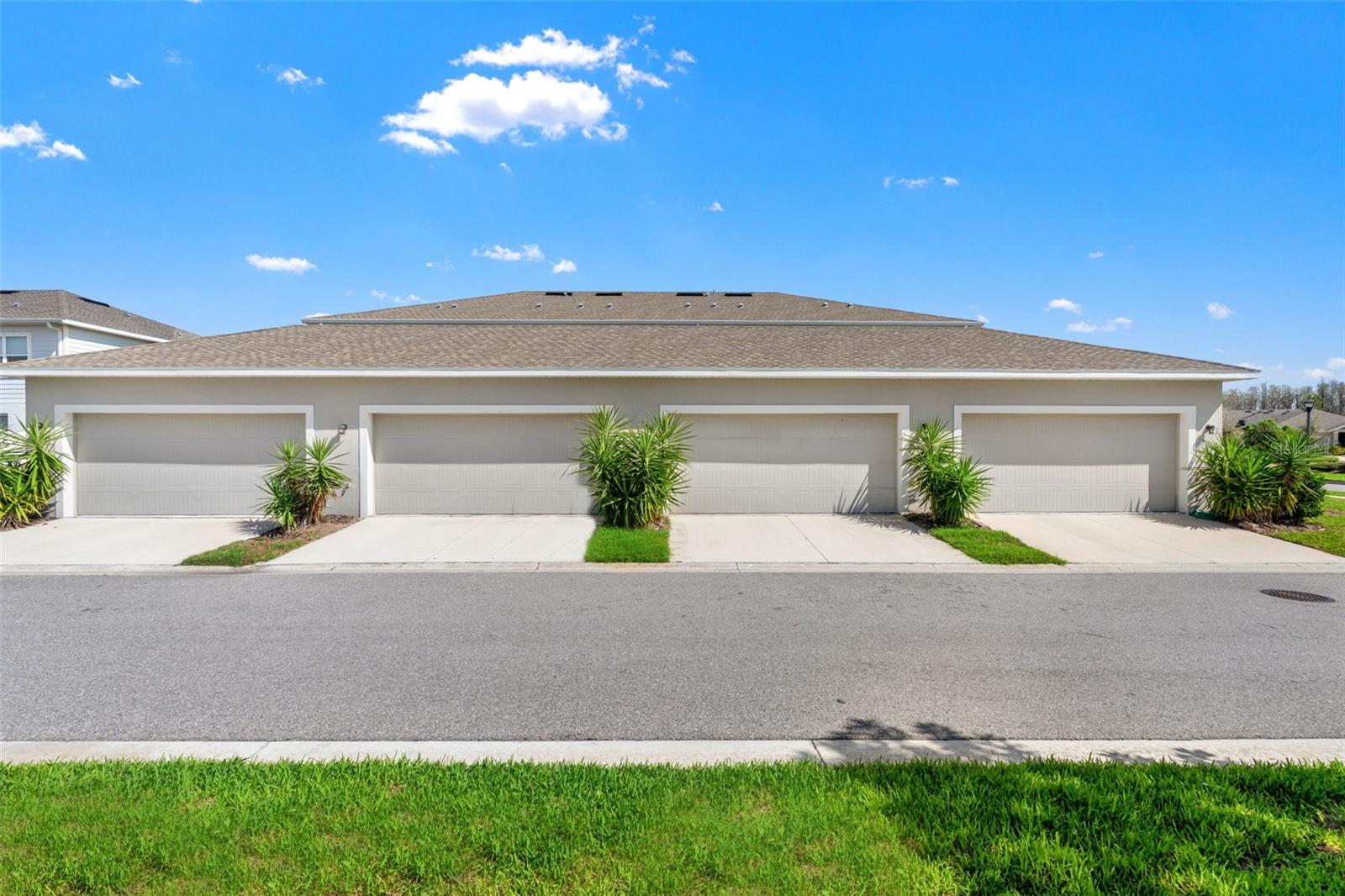 Image 35 of 51 For 15090 Caravan Avenue