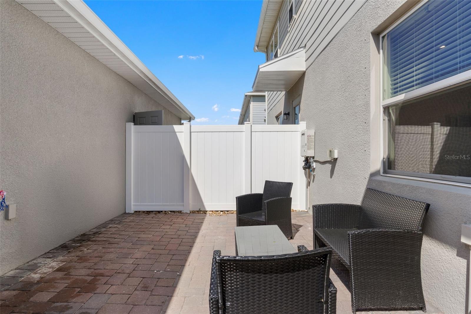 Image 9 of 51 For 15090 Caravan Avenue