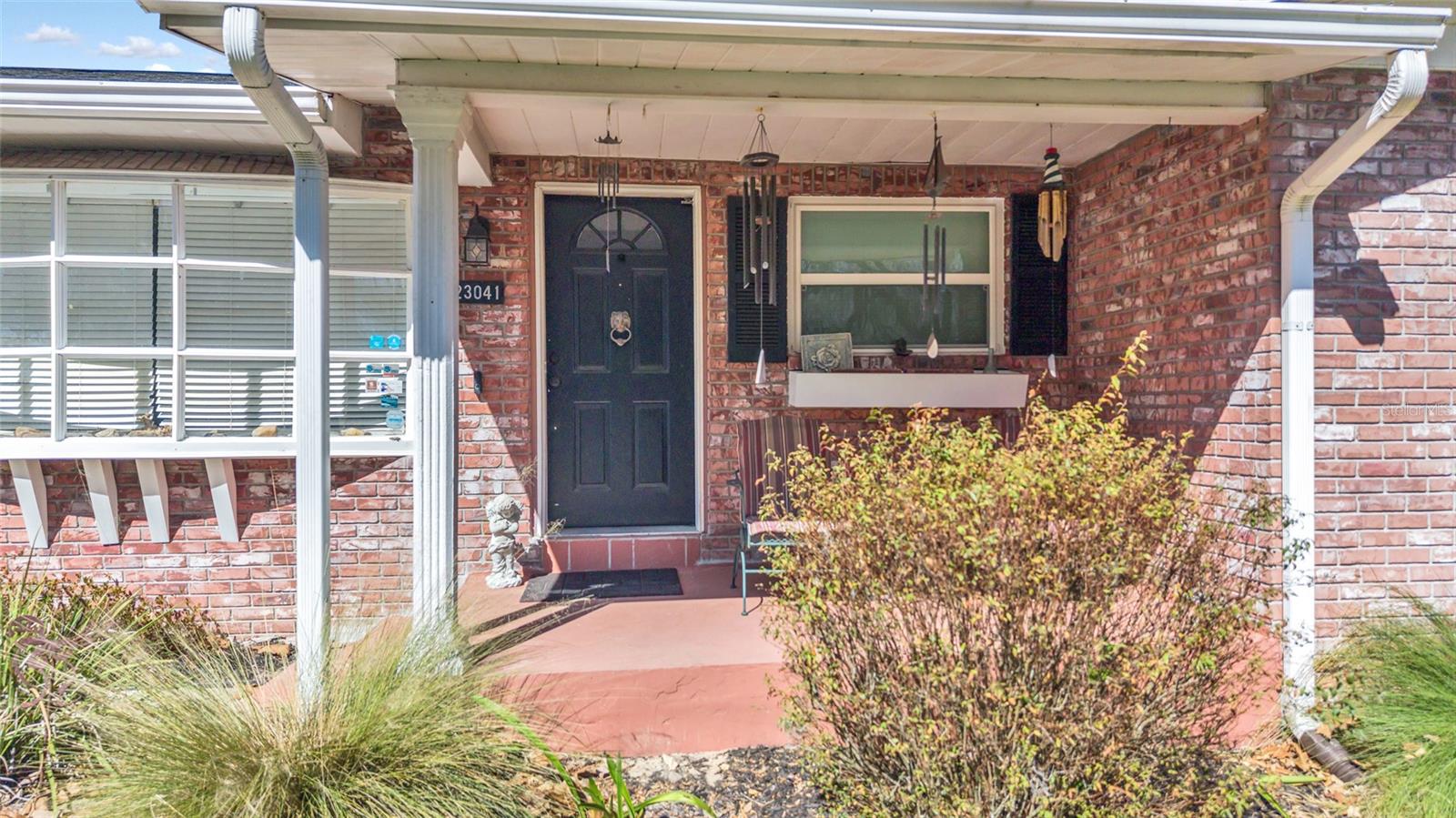 Image 29 of 93 For 23041 Dewitt Drive