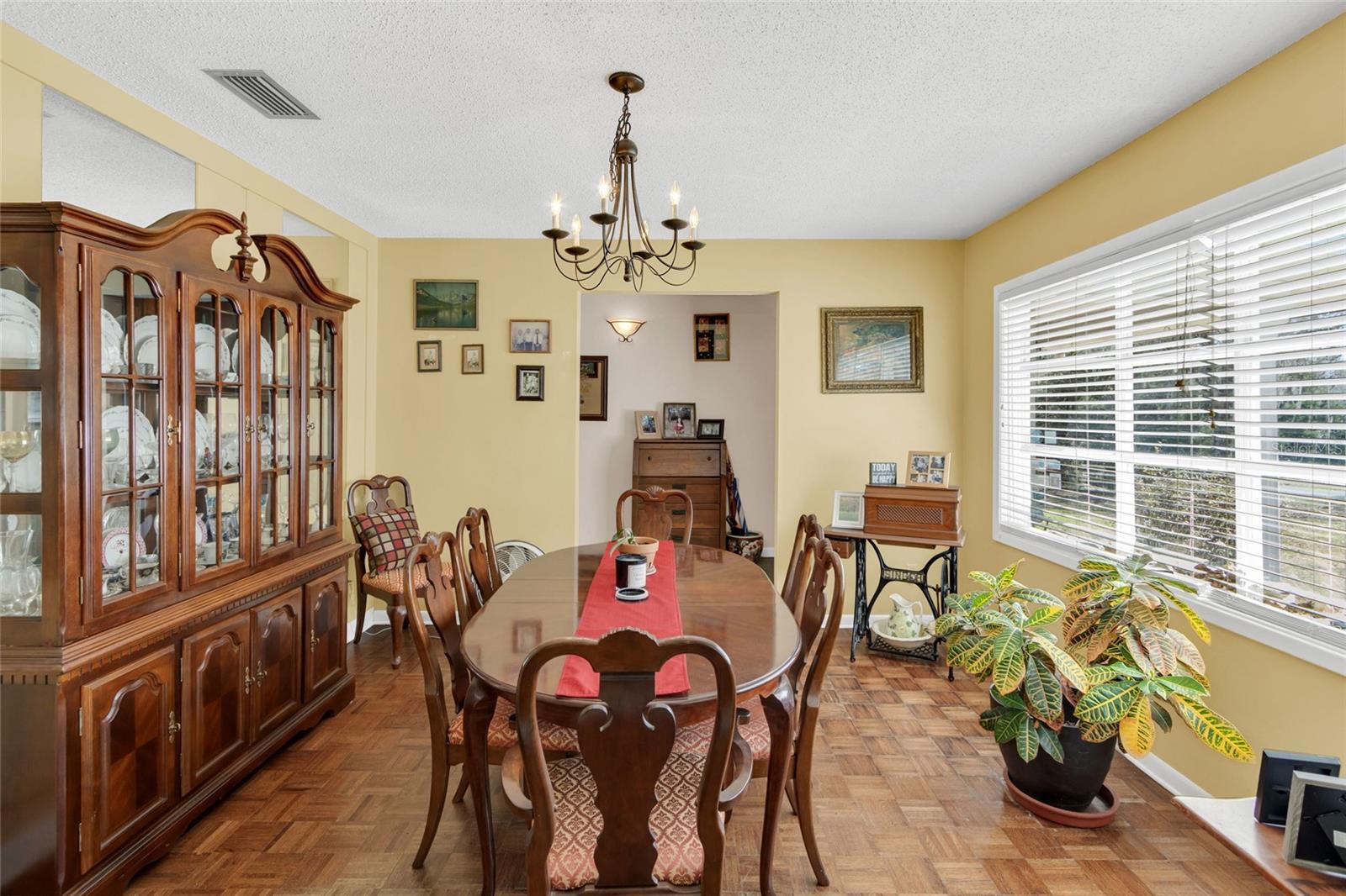 Image 43 of 93 For 23041 Dewitt Drive