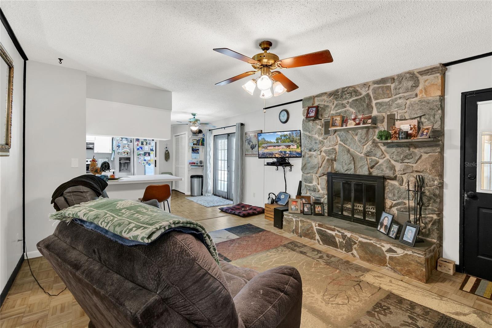 Image 58 of 93 For 23041 Dewitt Drive