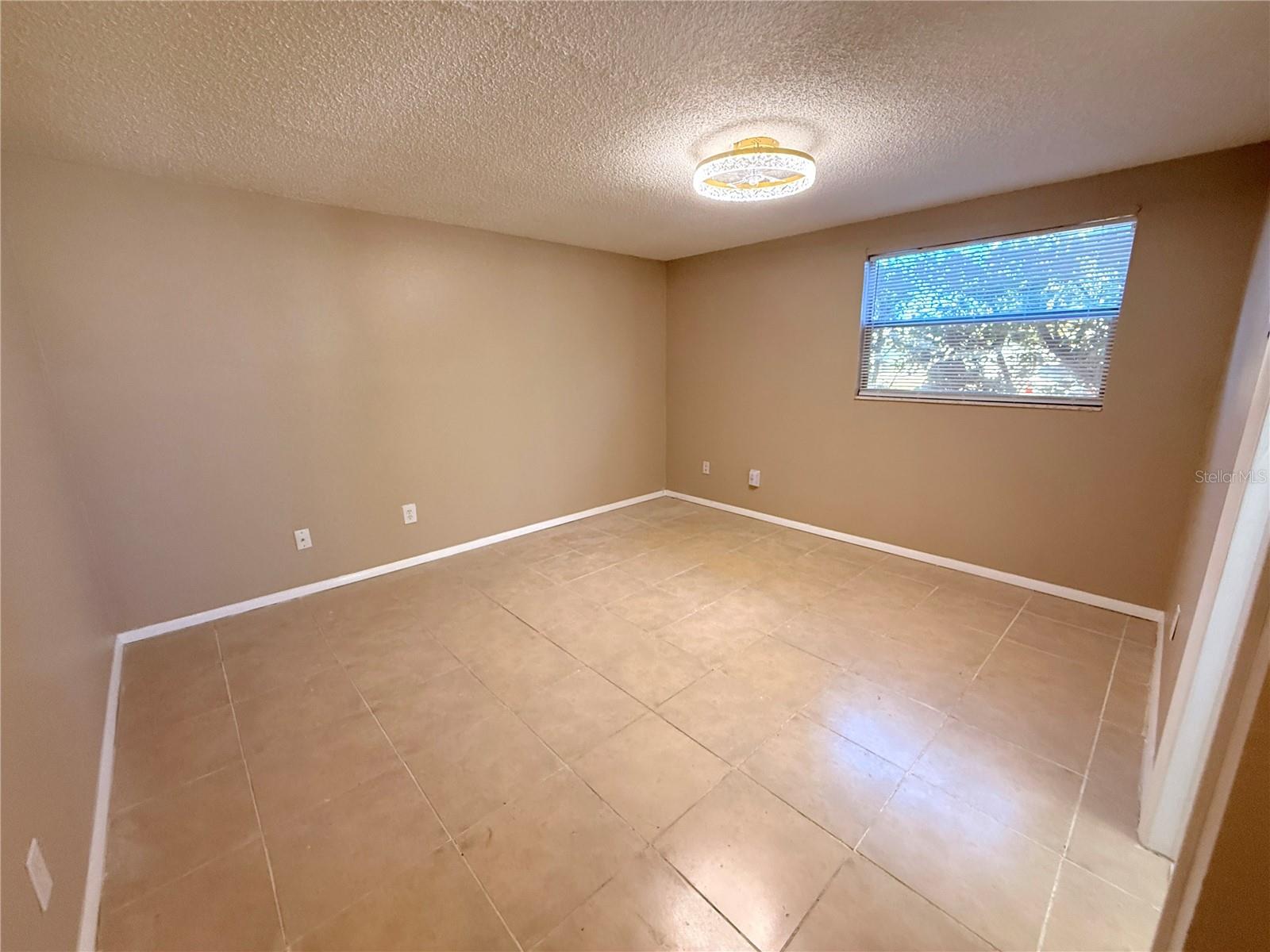 Image 20 of 35 For 9124 Cochise Lane