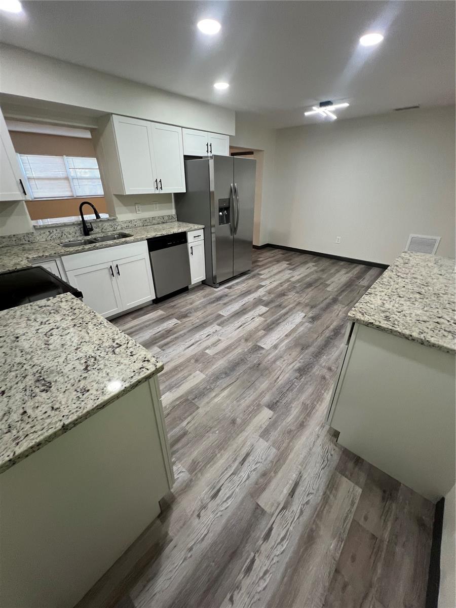 Image 15 of 32 For 935 5th Terrace