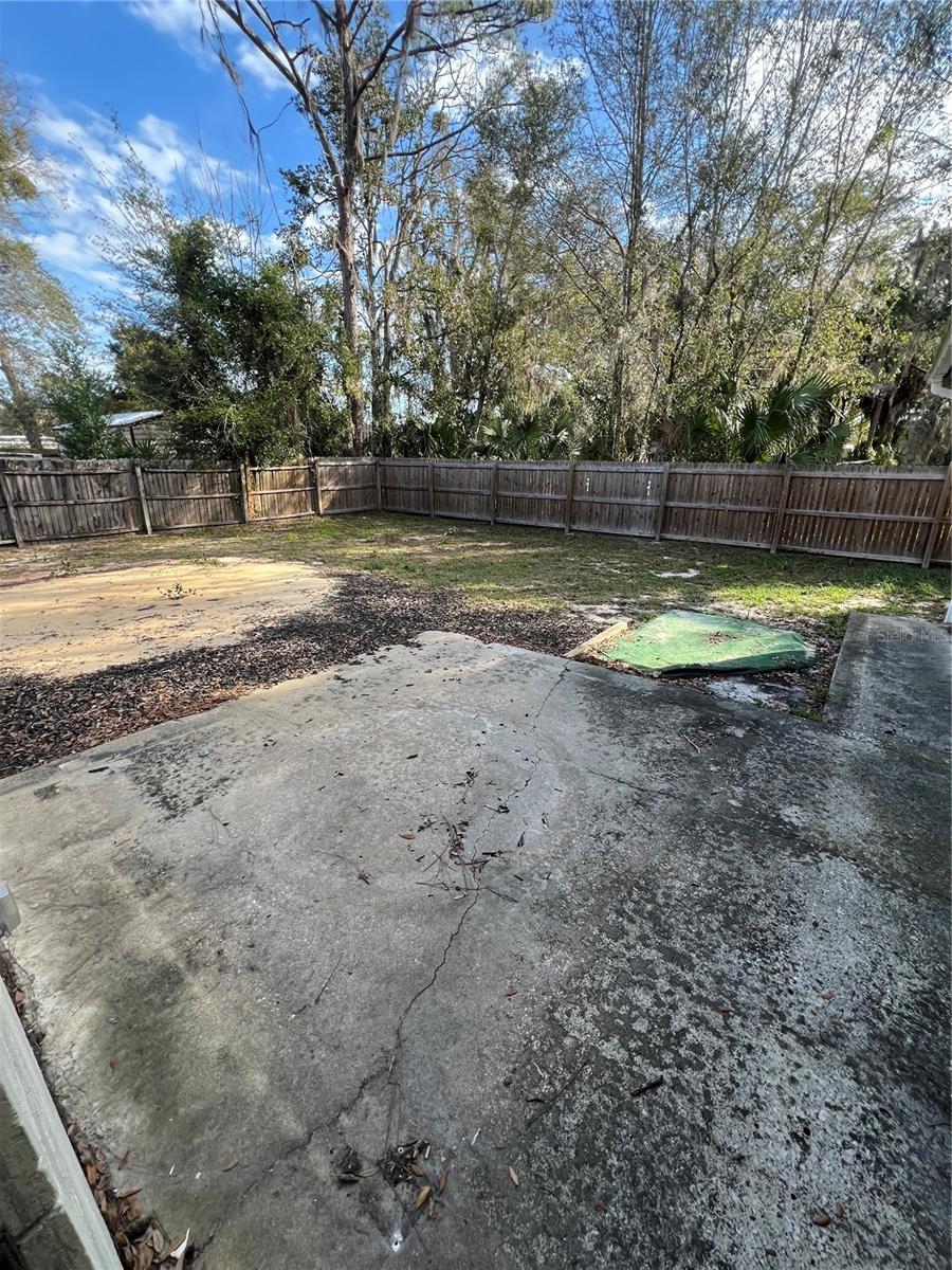 Image 5 of 32 For 935 5th Terrace