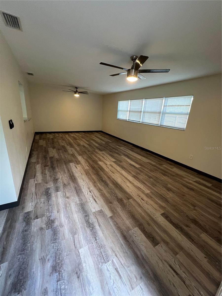 Image 8 of 32 For 935 5th Terrace