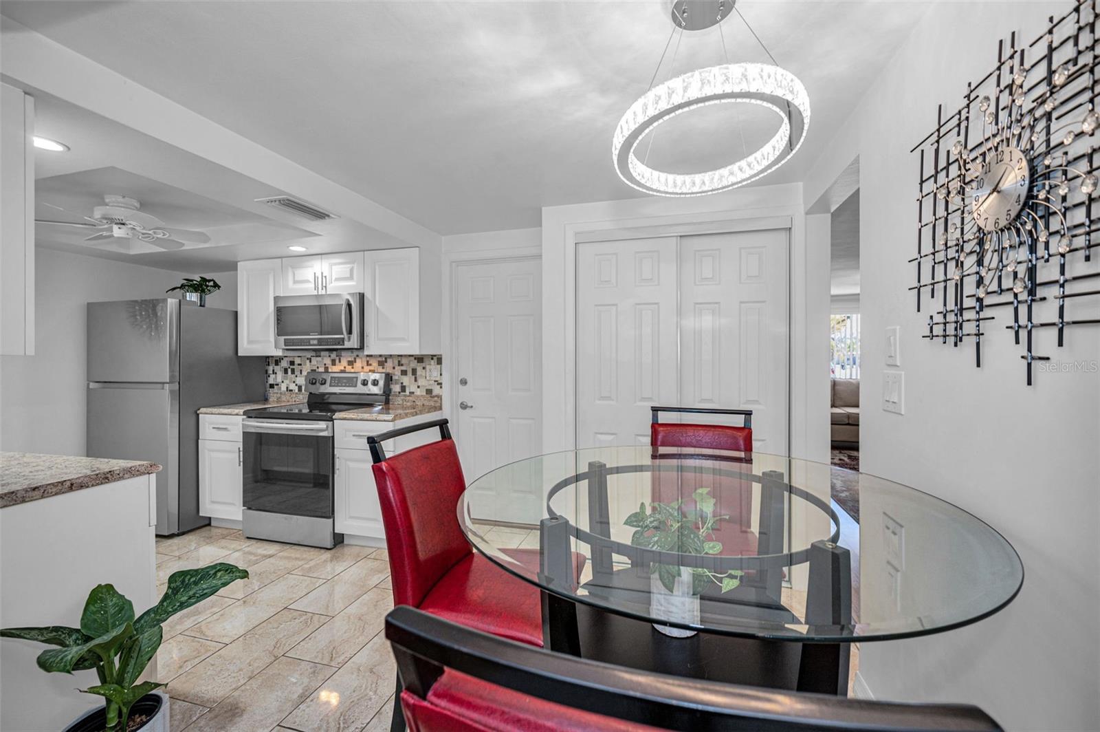 Image 18 of 54 For 7233 Seashore Drive