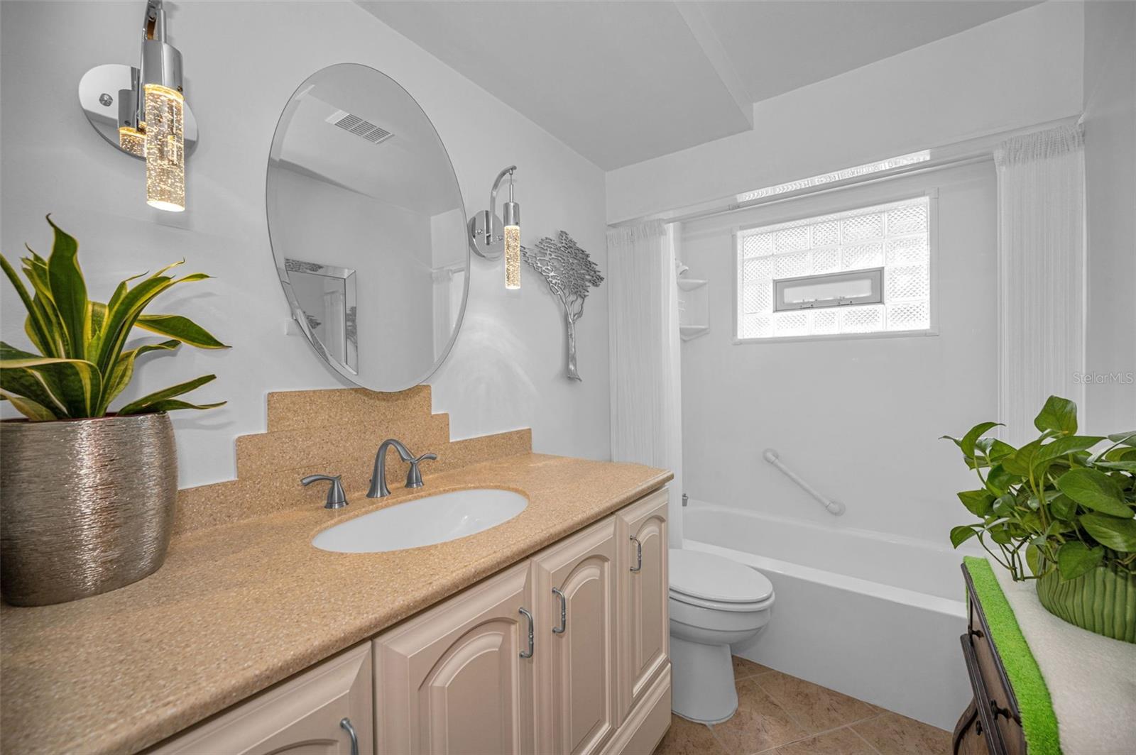 Image 32 of 54 For 7233 Seashore Drive