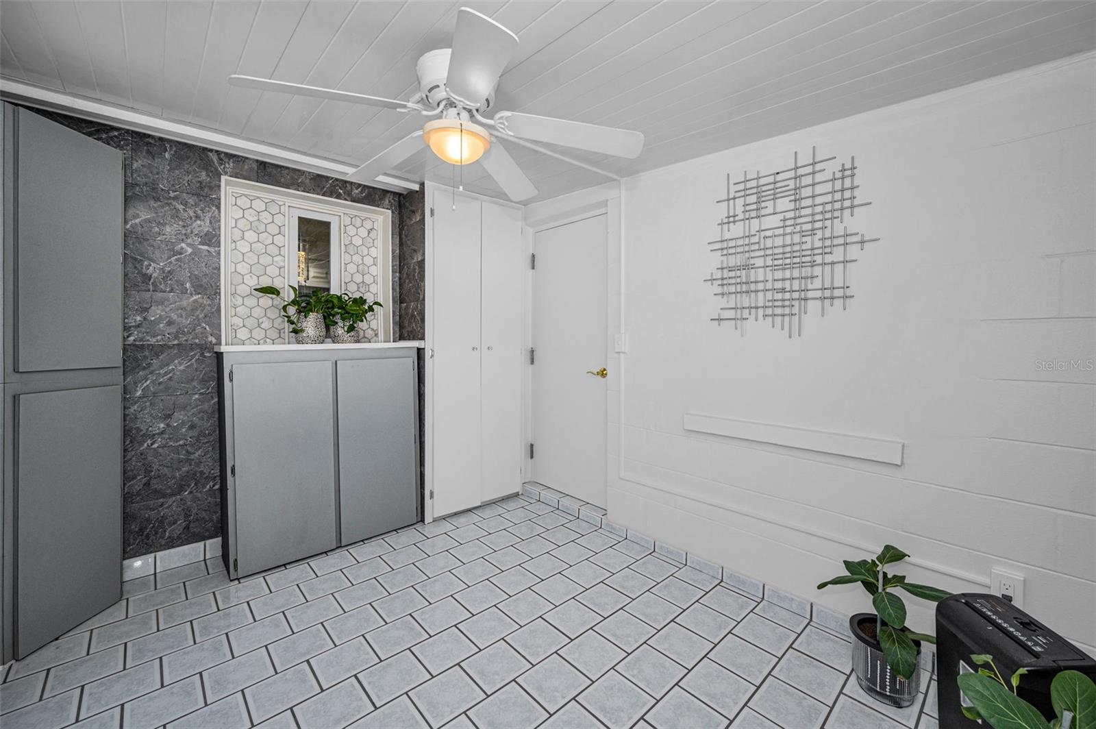 Image 34 of 54 For 7233 Seashore Drive