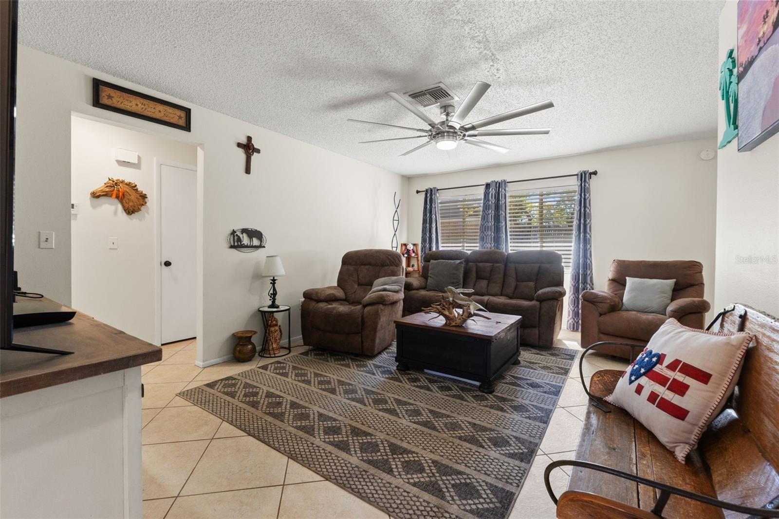 Image 10 of 36 For 4438 Sail Drive