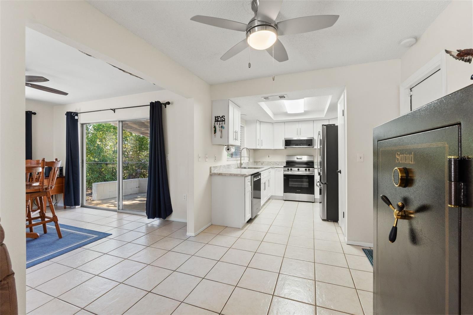 Image 12 of 36 For 4438 Sail Drive