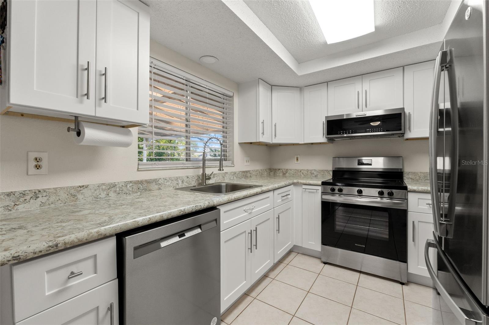 Image 14 of 36 For 4438 Sail Drive