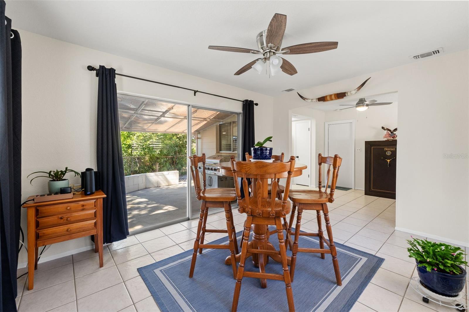 Image 16 of 36 For 4438 Sail Drive