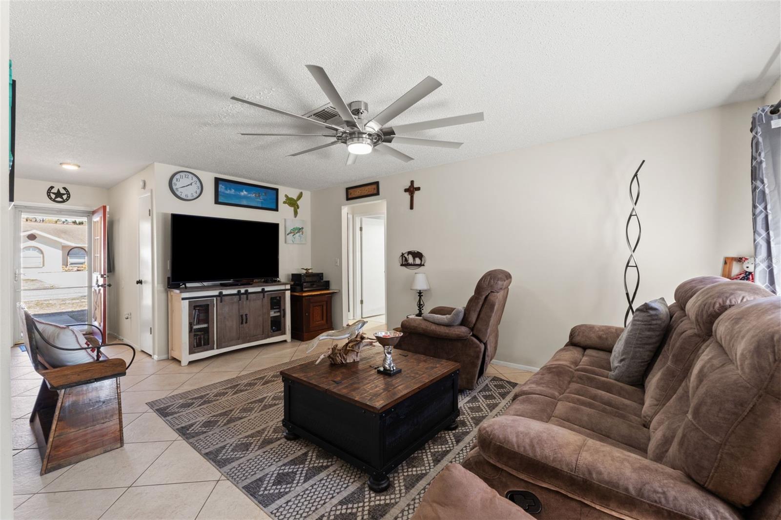 Image 18 of 36 For 4438 Sail Drive