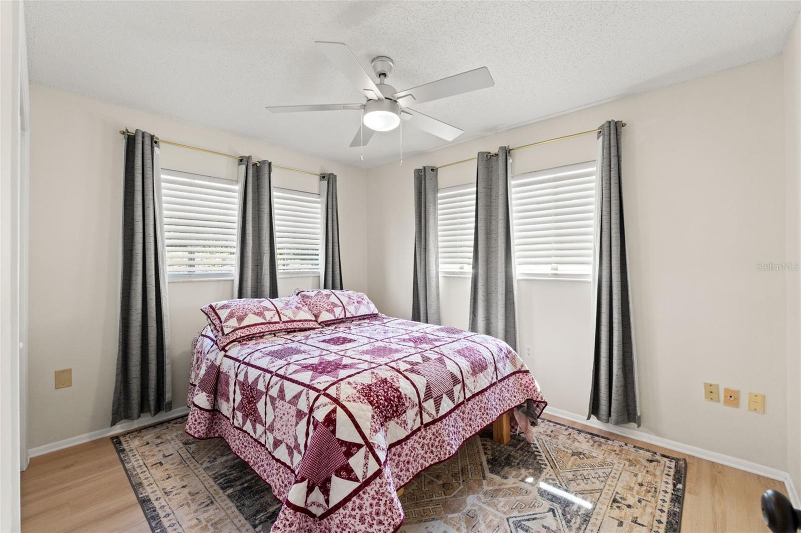 Image 19 of 36 For 4438 Sail Drive