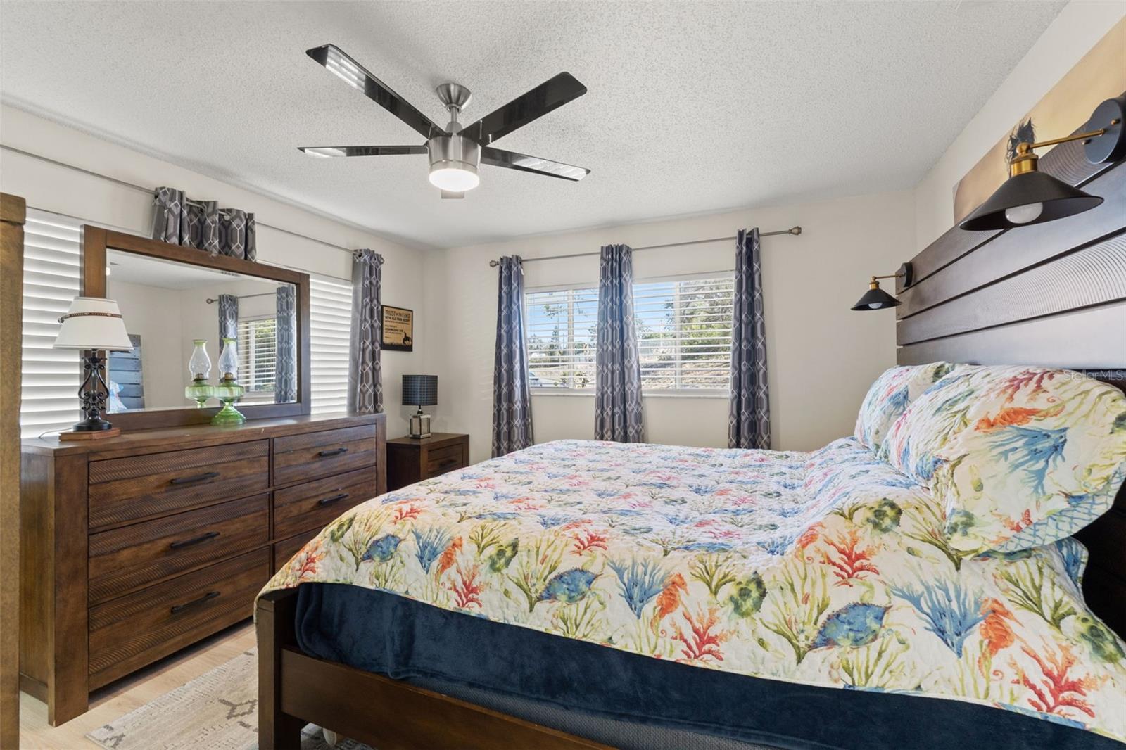 Image 22 of 36 For 4438 Sail Drive