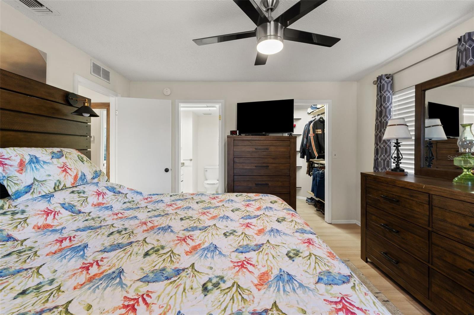 Image 27 of 36 For 4438 Sail Drive