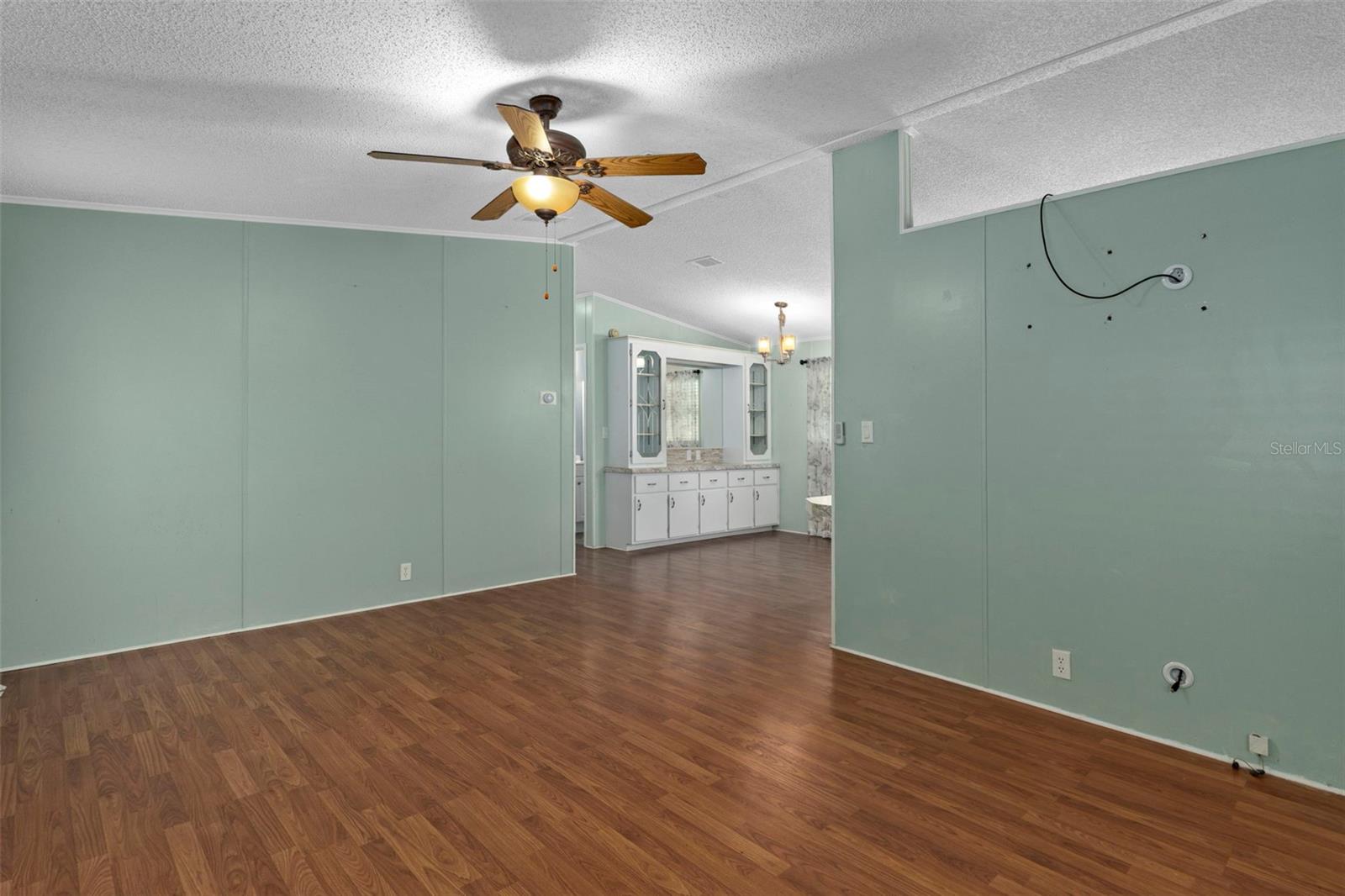 Image 11 of 44 For 2805 Kingswood Circle