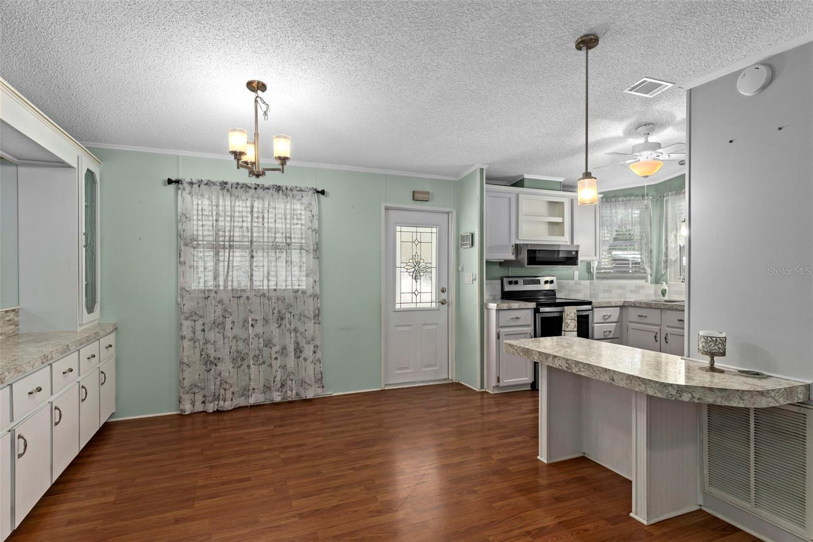 Image 12 of 44 For 2805 Kingswood Circle