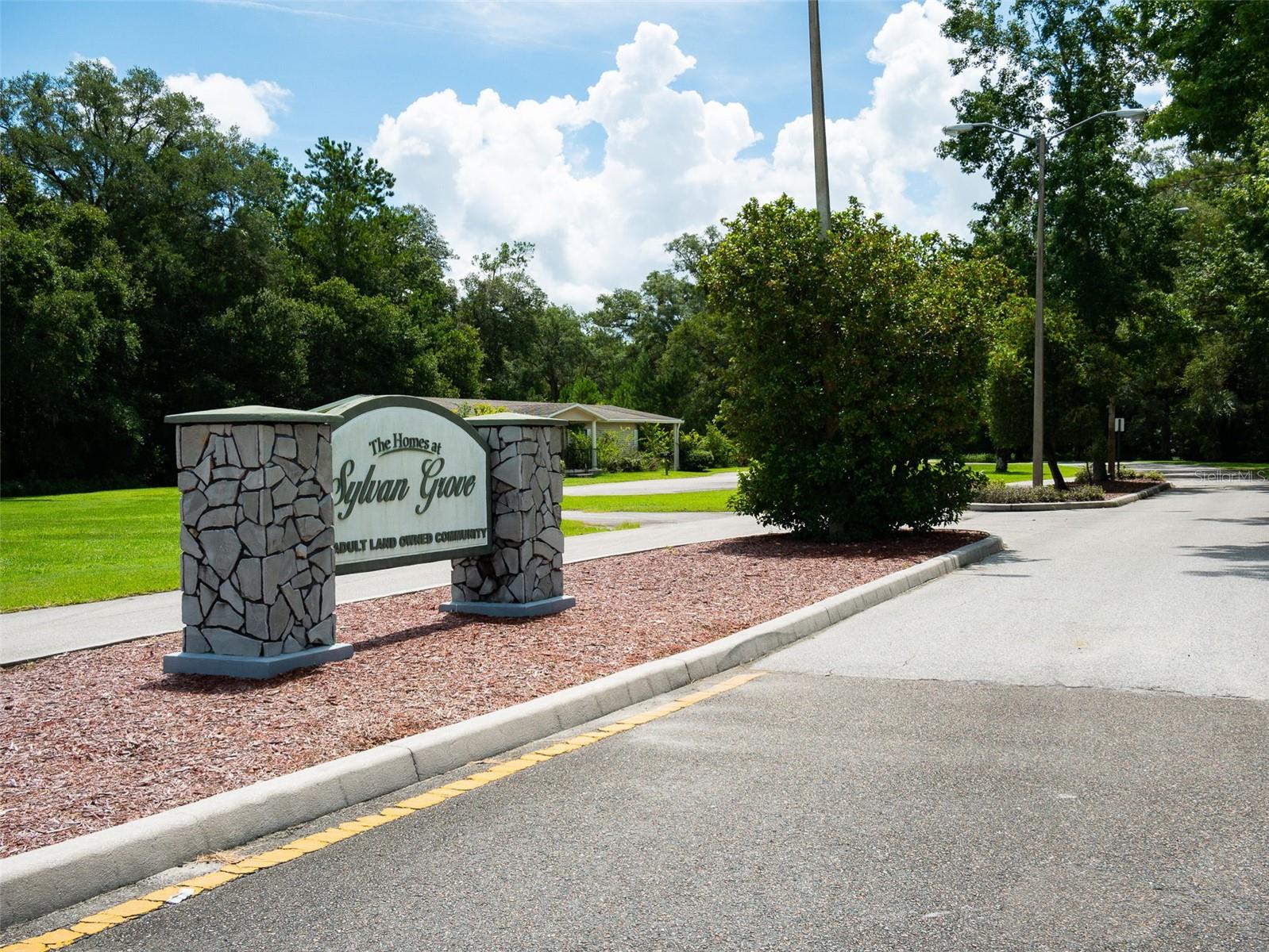 Image 37 of 44 For 2805 Kingswood Circle