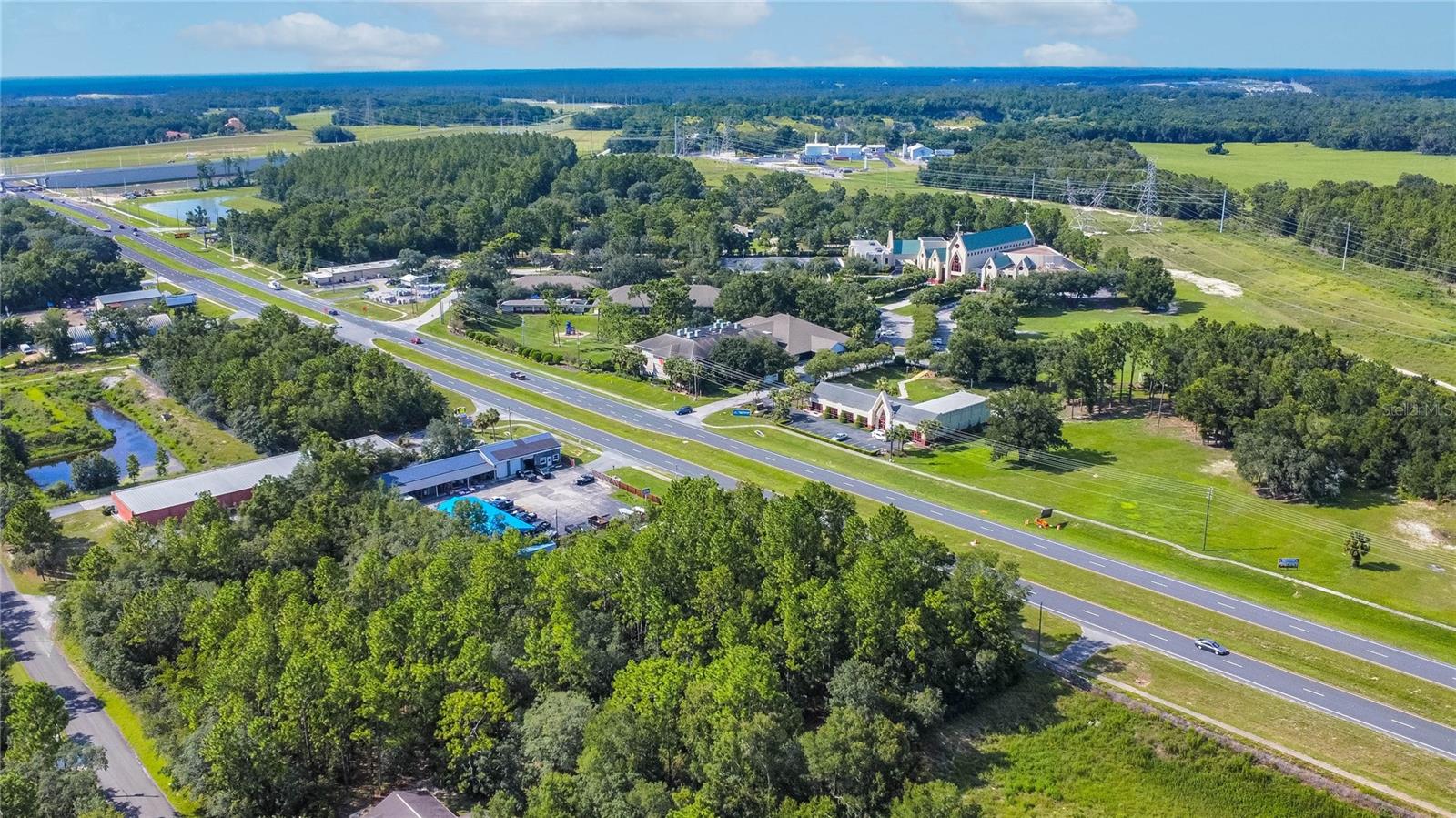 Listing photo id 6 for 4164 Gulf To Lake Highway