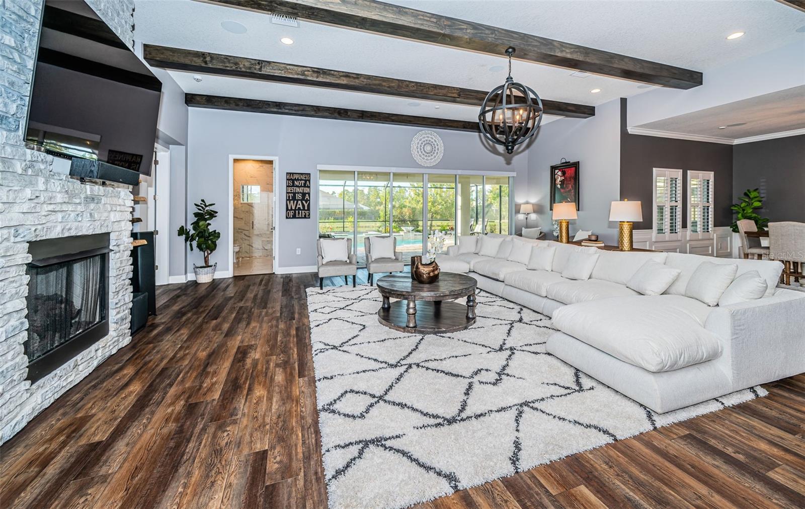 Listing photo id 21 for 4197 Glade Wood Loop