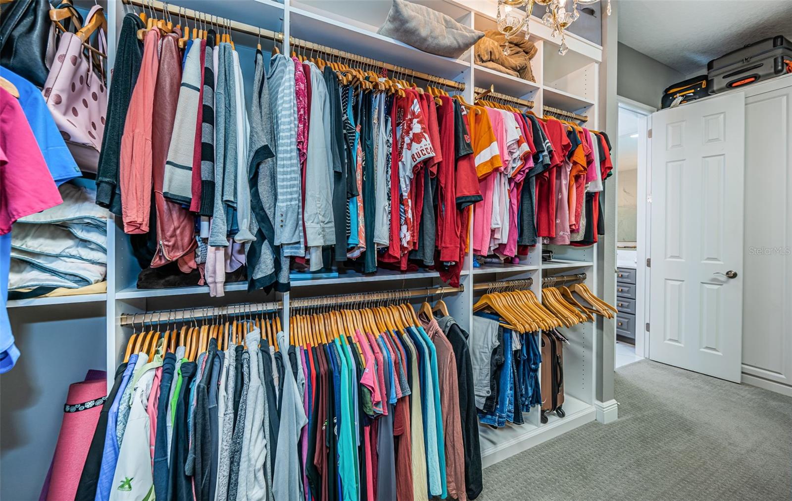 Listing photo id 44 for 4197 Glade Wood Loop