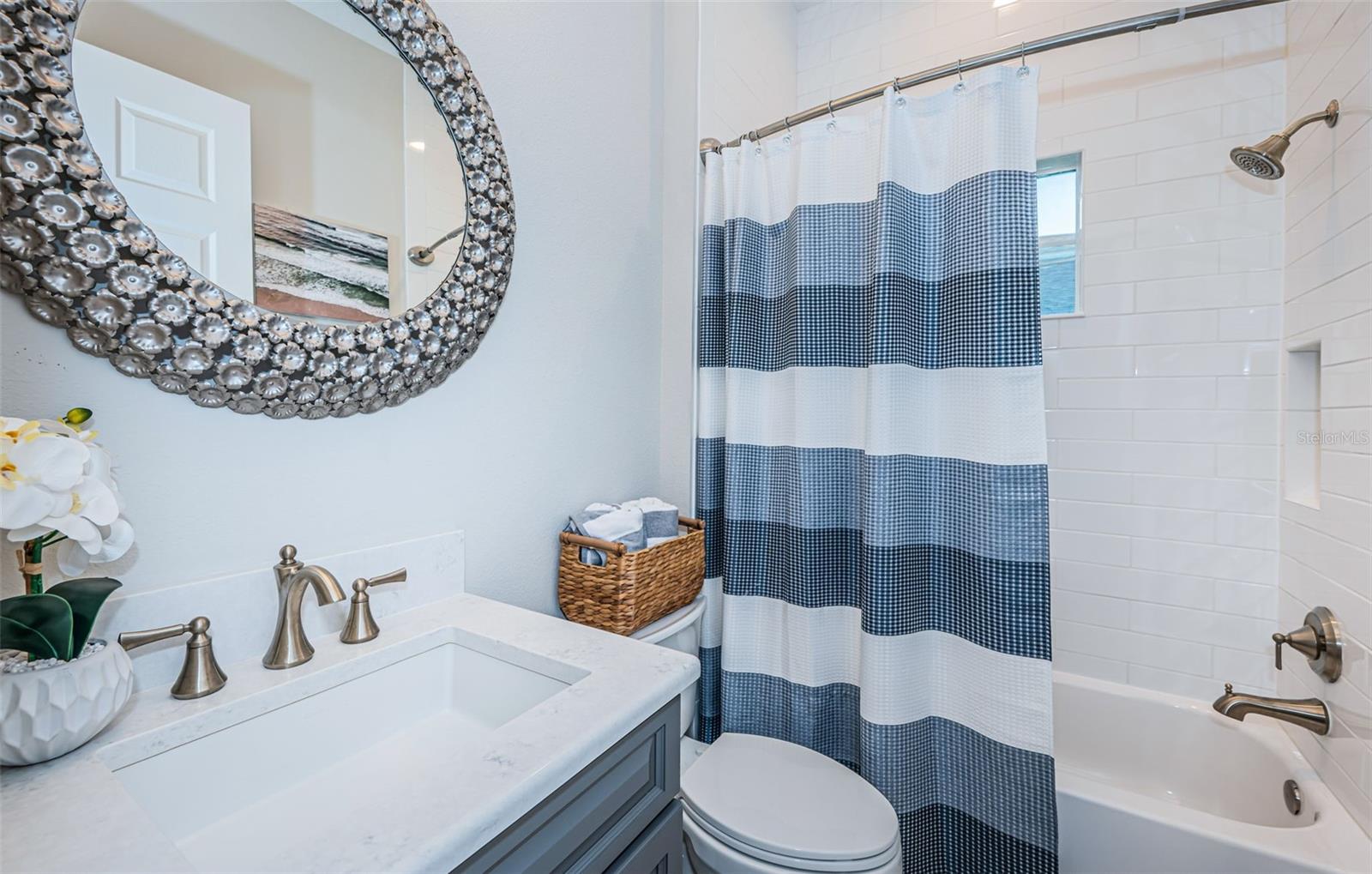 Listing photo id 46 for 4197 Glade Wood Loop