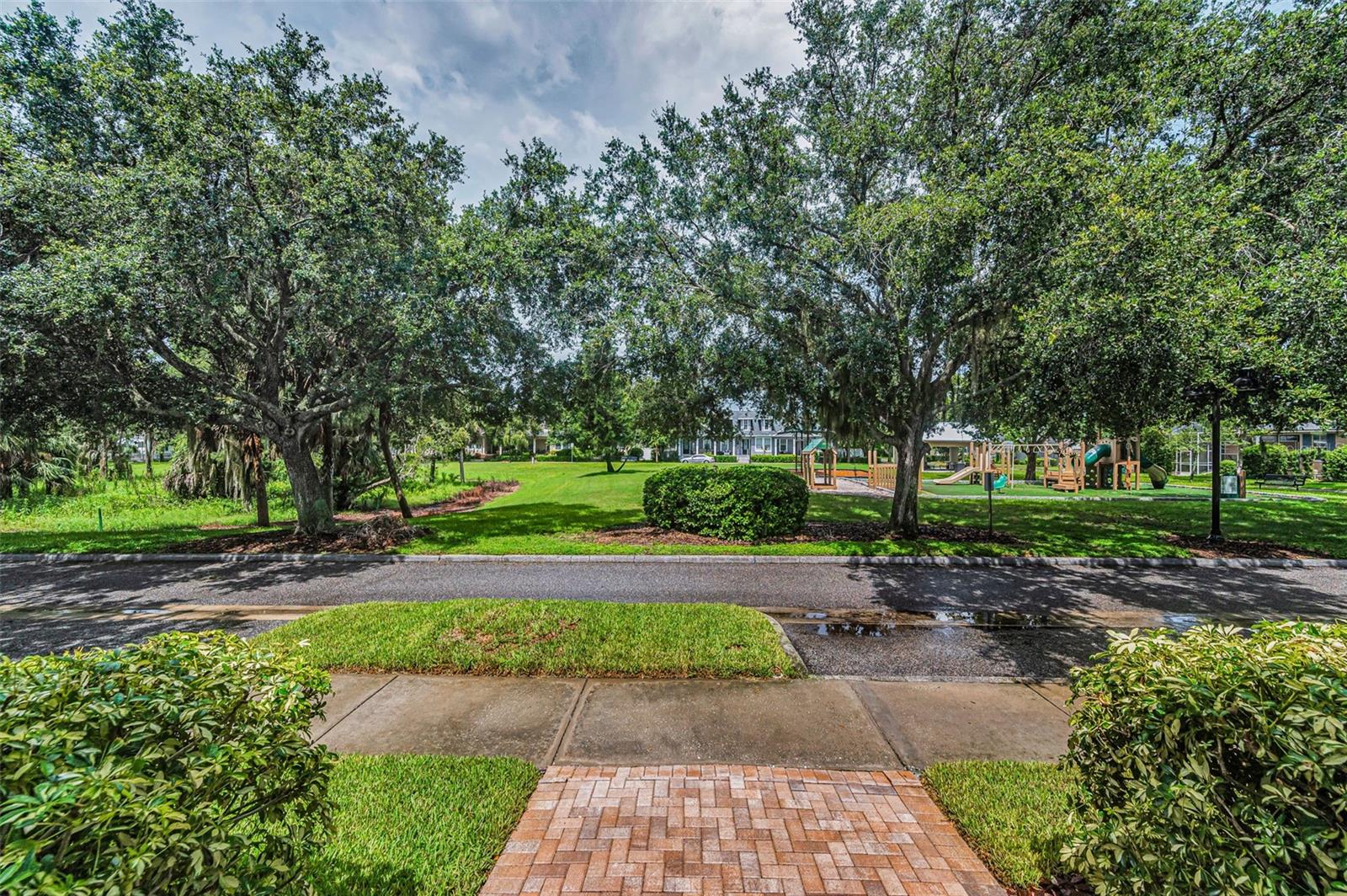 Listing photo id 63 for 4197 Glade Wood Loop