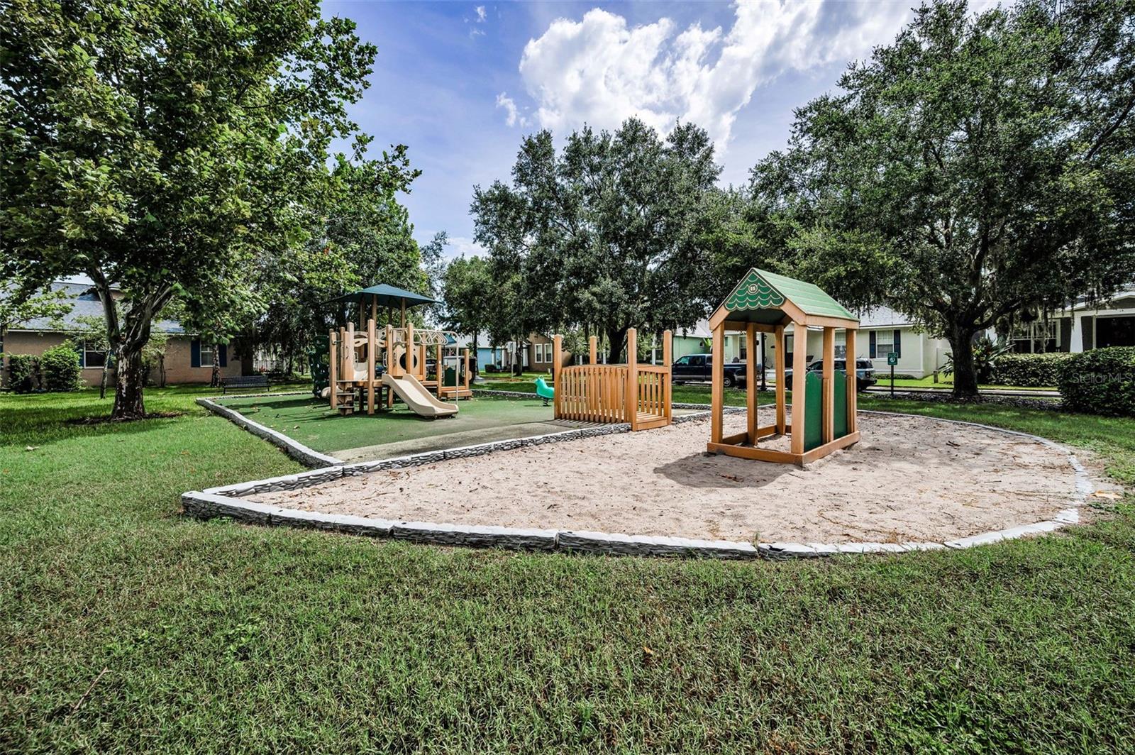 Listing photo id 71 for 4197 Glade Wood Loop