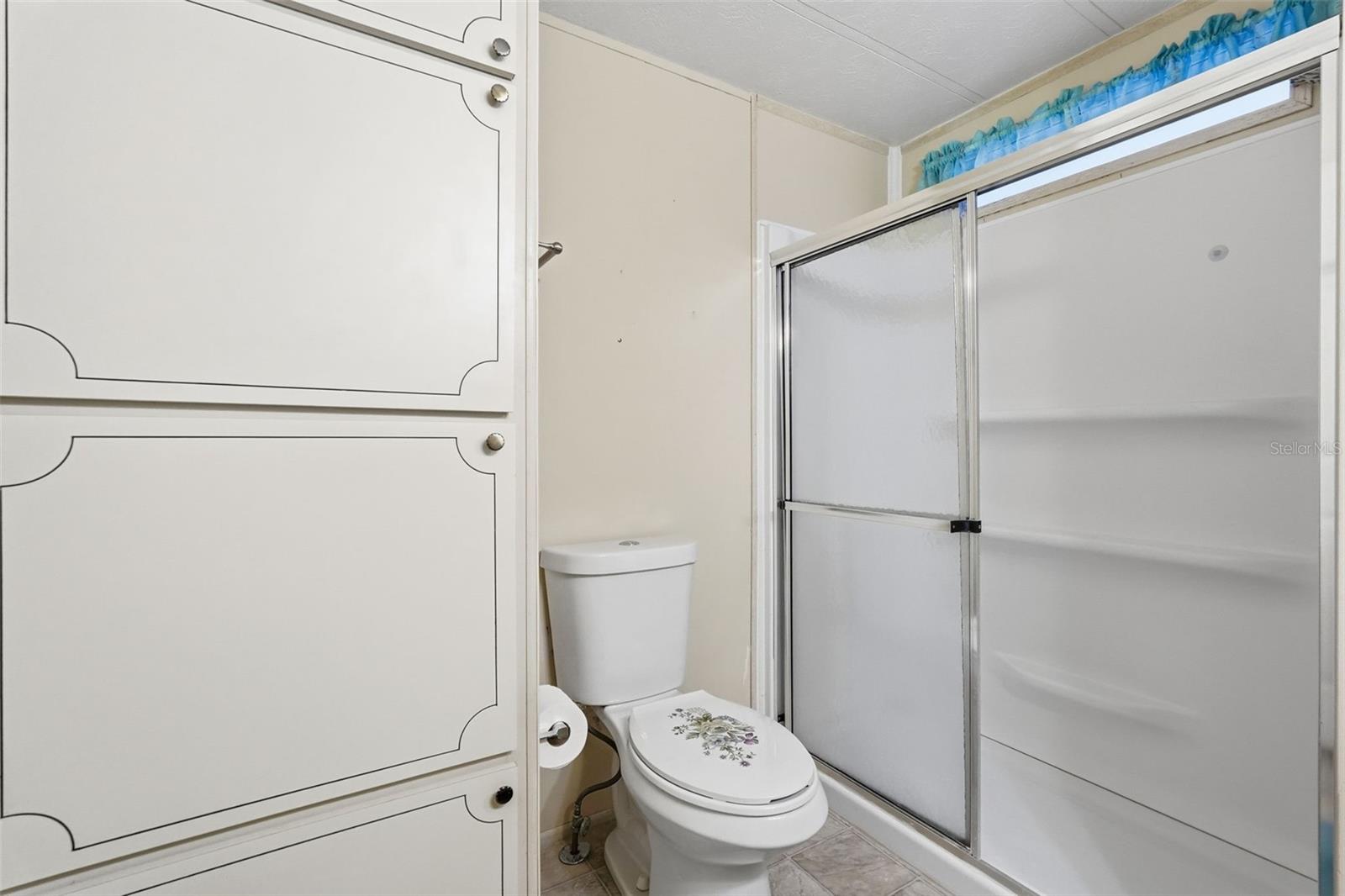 Image 17 of 47 For 2101 Maui Drive