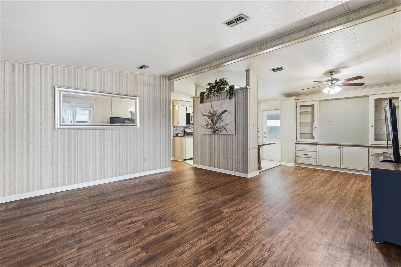 Image 2 of 47 For 2101 Maui Drive