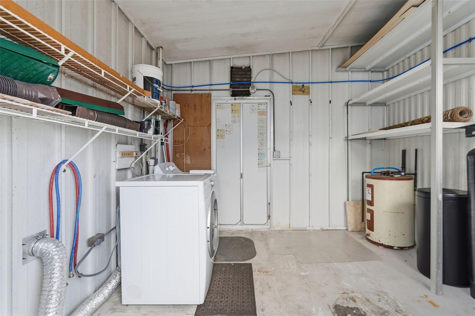 Image 25 of 47 For 2101 Maui Drive